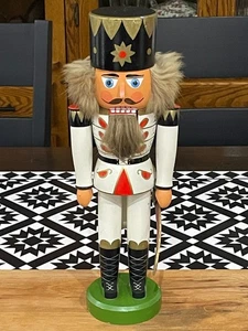 Vintage VEB Hodrewa Rothenthal 13" Nutcracker White King Soldier Germany GDR - Picture 1 of 10