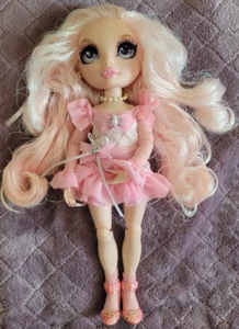 Shadow High Costume Ball Bella Parker Exclusive Doll No Hat READ - Picture 1 of 3