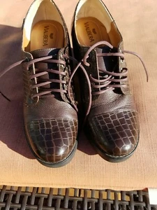 VICENZA WOMENS LOAFERS W/ STACK HEEL  4.5  EXCELLENT CONDITION  - Picture 1 of 12