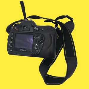 AS/IS Nikon D200 10.2 MP Digital SLR Camera READ #600 Z65/124 - Picture 1 of 15