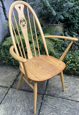 SUPERB MODERN ERCOL SWAN QUAKER ARMCHAIR, VERY CLEAN CONDITION,  TWO AVAILABLE - Image 1 of 4