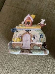 Cottontale Cottages - School - Bunny House Easter Village - Picture 1 of 2