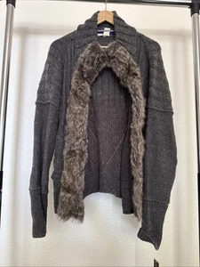 DKNY Wool Blend Ribbed Knit Sweater Cardigan Fur Trim Women's XL Gray Hook & Eye - Picture 1 of 8