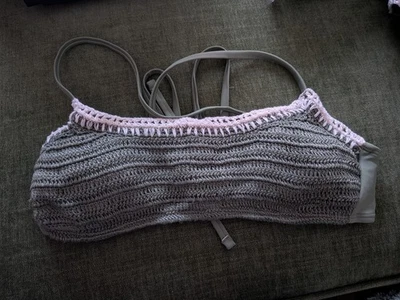 Top de bikini Xhilaration crochet bralette verde salvia L (8/10) nuevo sin etiquetas Foto 1 de 4