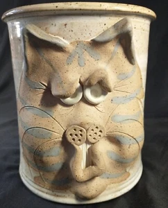 Cattitude Pottery Vase Cat W/ Attitude Bonnie Bierwert Anthropomorphic Derpy - Picture 1 of 12