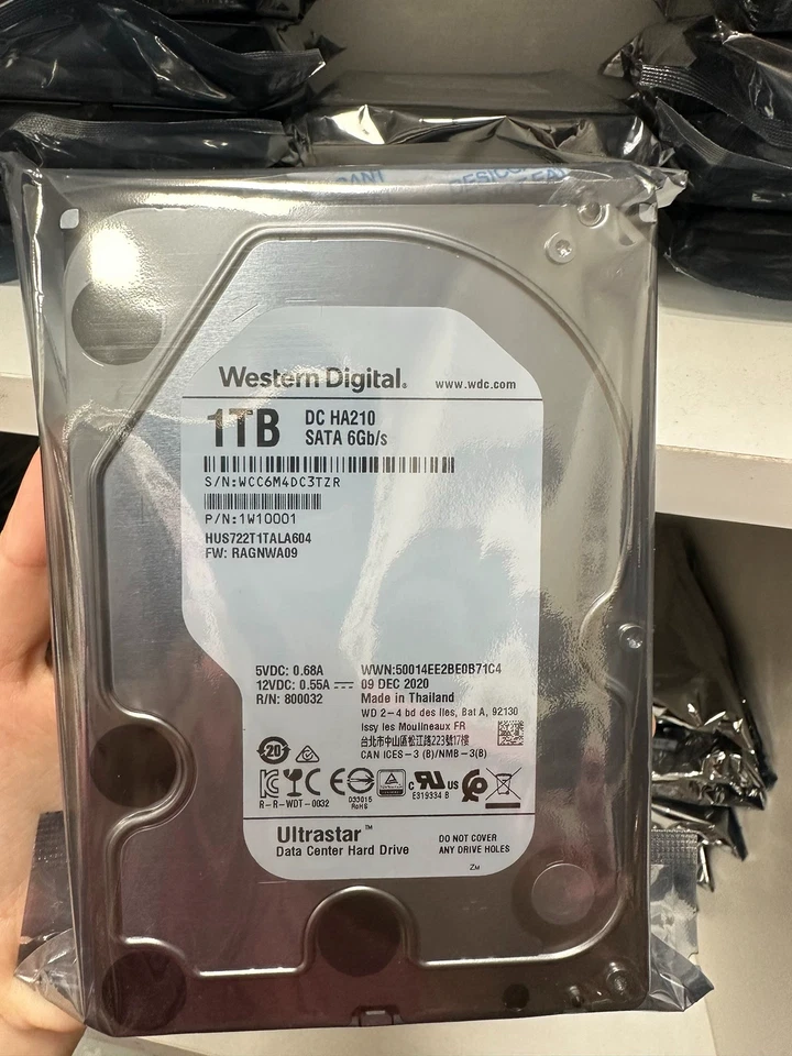 Western Digital 1W10001 Ultrastar DC HA210 HUS722T1TALA604 1 TB Hard Drive - Image 1 of 1