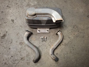 Husqvarna YTA 24V48 Aufsitzrasenmäher Doppelmontage Schalldämpfer Montage 589818702 - Bild 1 von 2