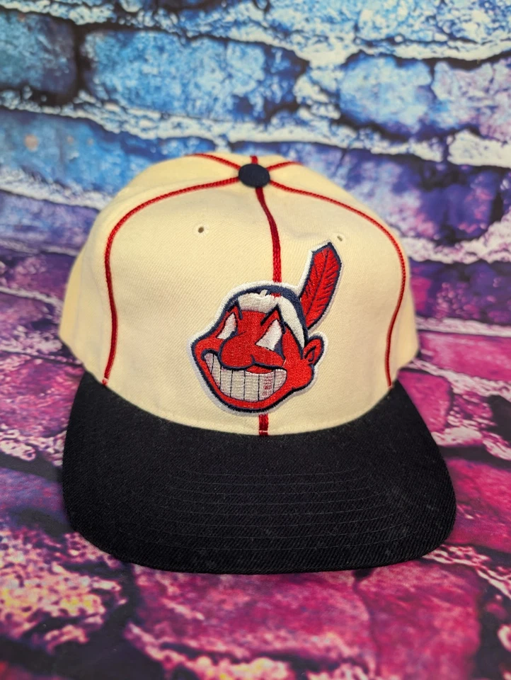 老式美国针线克利夫兰印第安人帽平沿帽美国职棒大联盟条纹帽瓦胡 — 第 1/4 张图片