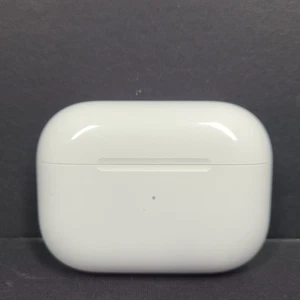 Apple AirPod Pro 2ème génération étui de charge MagSafe LIGHTNING A2700 100% OEM - Photo 1 sur 6