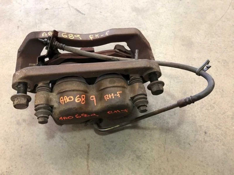 Pinza delantera derecha derecha Ford F450 Super Duty 00-03 con soporte de montaje 29/03/00 y superior Foto 1 de 4