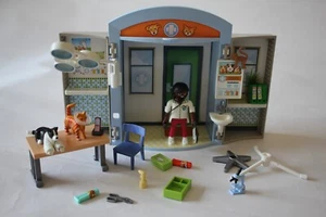 Playmobil Tierarzt - Tierarztpraxis zum Zusammenklappen - Tiere Arzt Praxis - Bild 1 von 2