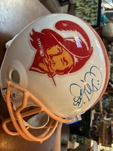 Derrick Brooks Signed Tampa Bay Bucaneers Helmet W/COA - Picture 1 of 10