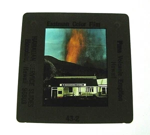 Foto diapositiva Kodak vintage 35 mm volcán Puna en erupción Y Nakamura Kapoho Hawaii - Imagen 1 de 3