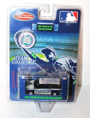 Arizona Diamonbacks 2000 GMC YUKON 1:64 DIECAST MLB ROSA BLANCA COLECCIONABLES NUEVO Foto 1 de 4