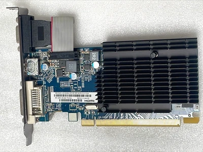Sapphire ATI Redeon HD5450 1GB DDR3 PCI-E DVI VGA HDMI Video Graphics Card - Image 1 of 4