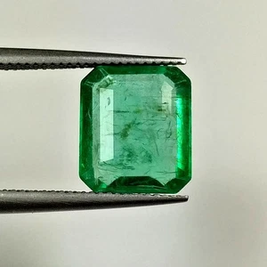 3.06ct Natural Emerald octagon cut nice green good luster gemstone - Picture 1 of 3