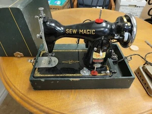 Vintage "SEW MAGIC" SEWING MACHINE w/ CARRYING CASE -PRECISION. STILL WORKS. JPN - Picture 1 of 7