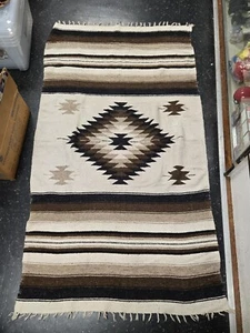 Alfombra de lana tejida a mano nativa americana/mexicana vintage SW colgante de pared azteca 76x43 - Imagen 1 de 1