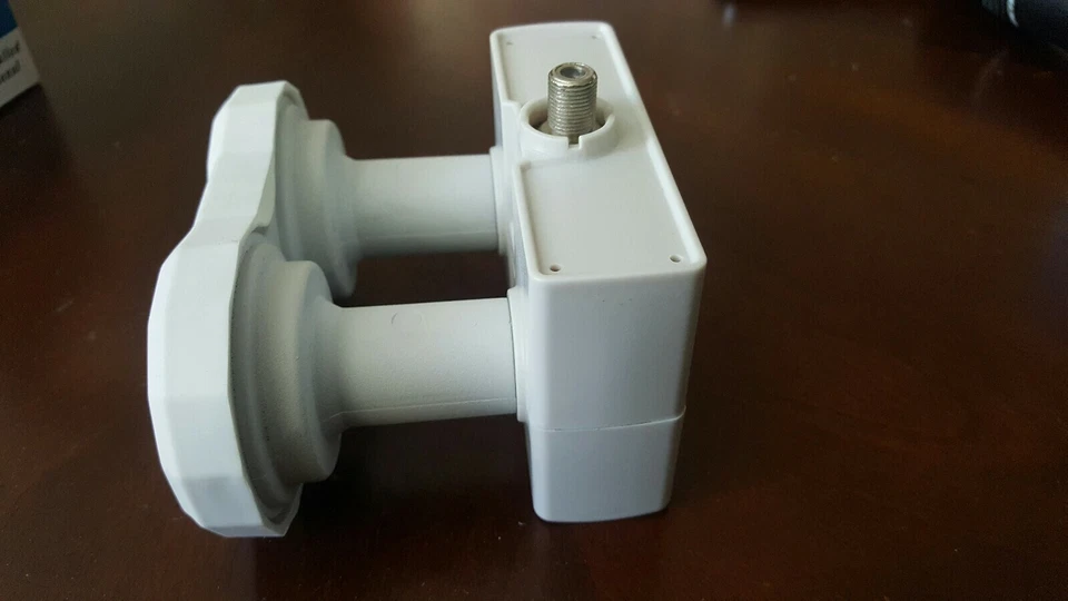 ESX5421U Monobloque Universal Digital 4 Grados - Banda Ku LNB  Foto 1 de 4