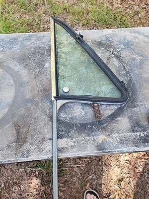 1971 95 Chevrolet G Series vent glass RH passenger wing window G10 G20 G30 Van  - Image 1 of 4