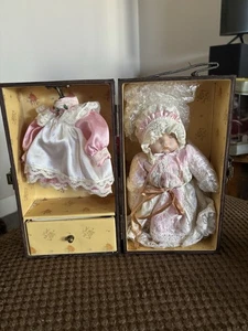 Trudy Traveler Doll with Wooden Case Clothes Certificate Vintage - Picture 1 of 5