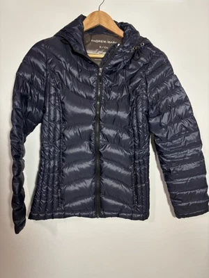 Andrew Marc Premium Plumón Acolchado Embalable Azul Marino Con Capucha Cremallera Completa Puffer Chaqueta S Foto 1 de 4