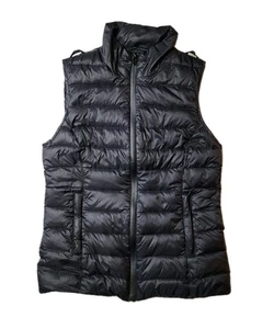 Chaleco acolchado UGG para mujer negro talla pequeña relleno de plumón resistente al agua - Imagen 1 de 9