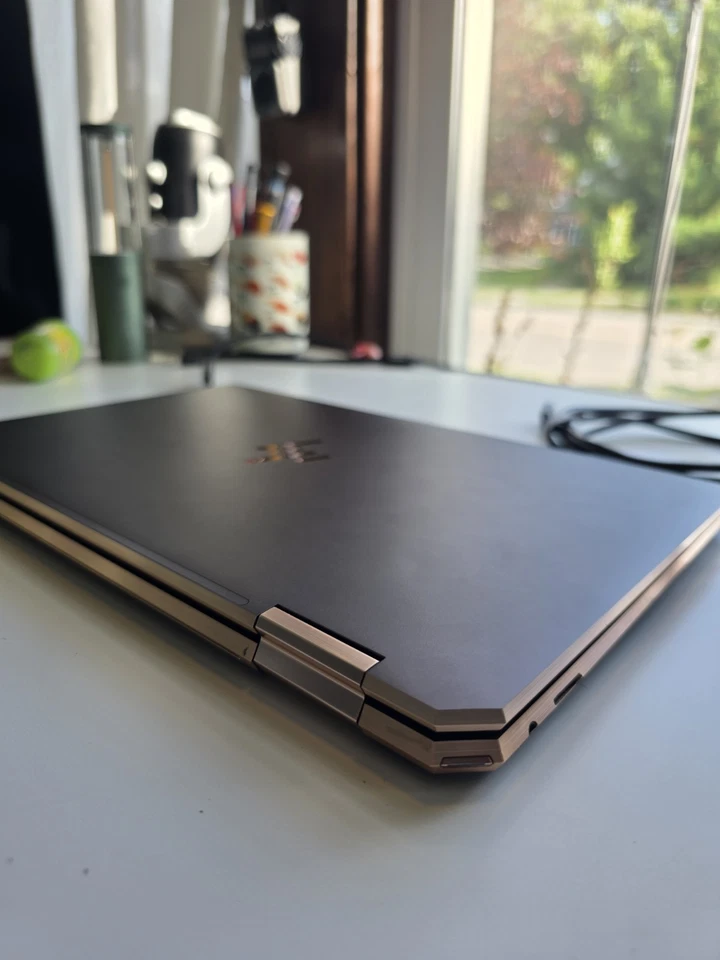 Portátil HP Spectre X360 13 i5 512 GB SSD 8 GB DDR 4K UHD OLED Pantalla Táctil Nightfall Foto 1 de 4