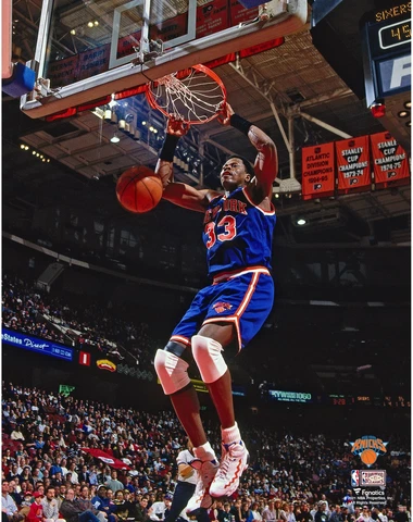 Patrick Ewing Knicks UnSignd  Jersey Two Handed Slam Dunkvs Atlanta Hawks Photo Cover