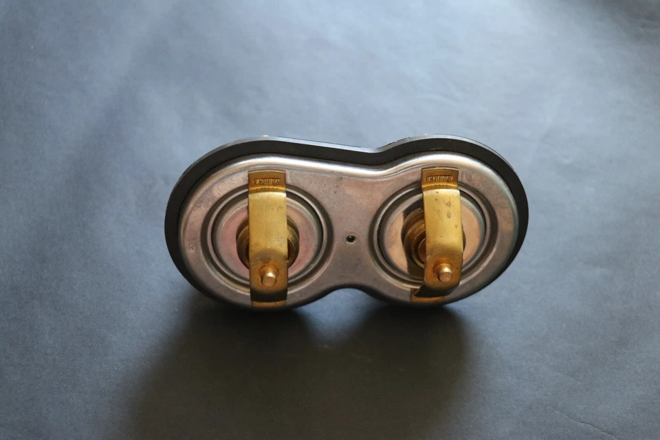 HELLA Termostato Mercedes Benz Actros Antos Arocs Atego 3 Econic 2 Unimog  Foto 1 de 3