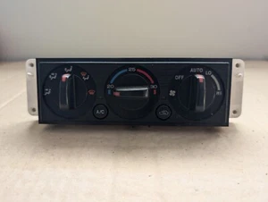 Módulo de climatización JDM Subaru WRX GF8 2000 OEM 72311FA180 - Imagen 1 de 8