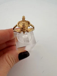 Soild 14k Yellow Gold Turtle Textured Ring Size 6.5 - Picture 1 of 7