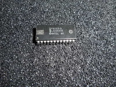 MICROPROCESADOR CPU INTEL P8253-5 L3235332 DIP24  Foto 1 de 2