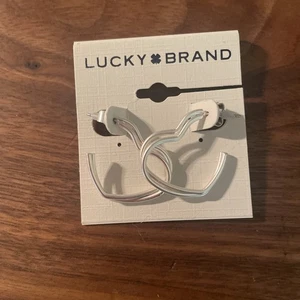 Lucky Brand Silver Tone Open Double Heart Earrings - Foto 1 di 3