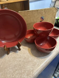 10 Strawberry Street Salad Set One Large And Four Small Bowls Solid Red - Picture 1 of 4