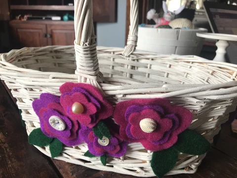 Easter or Any Occasion Farmhouse Basket Off White Chalk Paint Felt Flowers-3654 Cover