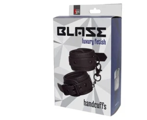 Black Luxury Leather look Neoprane Bondage Handcuffs Wrist Cuffs / Restraints - Picture 1 of 5