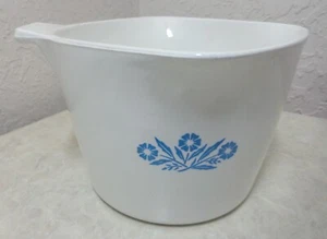 Corning Ware 1 quart Blue Cornflower Sauce Maker 4 Cup Measuring Pour spouts - Picture 1 of 5
