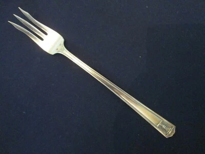 OLIVE PICKLE SERVING FORK! Vintage HOLMES & EDWARDS INT'L silverplate: CENTURY  - Image 1 of 4