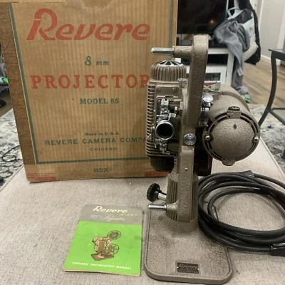 Proyector Vintage Revere Modelo 85 Deluxe 8mm SIN PROBAR Foto 1 de 4