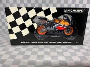 MINICHAMPS 1/12 REPSOL HONDA RC211V NICKY HAYDEN MOTO GP 2004 - Picture 1 of 22