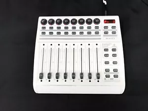 Behringer BCF2000 USB/MIDI Controller Desk 8 Motorised Faders - White - Picture 1 of 11