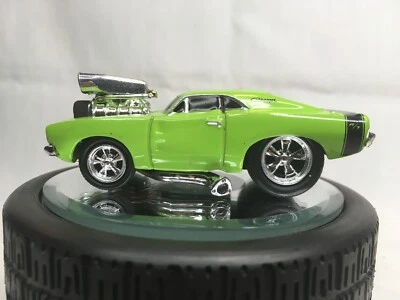 Muscle Machines 1969 DODGE CHARGER- LIME GREEN - Image 1 of 4