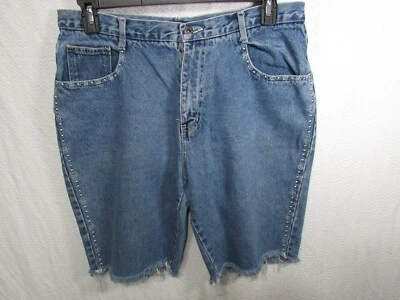 Shorts jeans bordado feminino Rue21 padrão floral tamanho 14 - Imagem 1 de 4