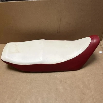 Seat seat Yamaha RD 80 LC 2 30W - RD 125 10W K0377 - Image 1 of 4