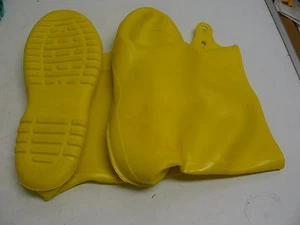 NEW TINGLEY 35123 WORKBRUTES MEDIUM YELLOW PVC OVERSHOE 10" - Picture 1 of 3