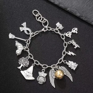 Silberfarbenes Harry Potter Charm-Armband – 12 Anhänger für Zauber-Fans Geschenk - Bild 1 von 2