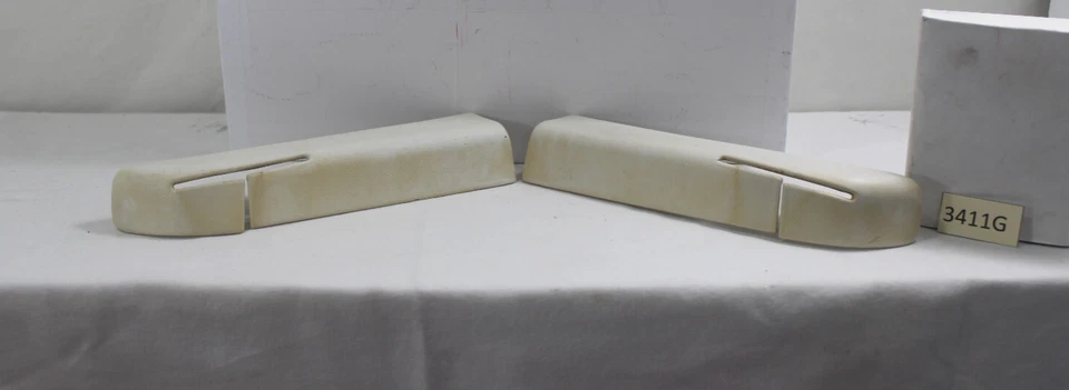 1990-1993 FORD MUSTANG РЕМЕНЬ БЕЗОПАСНОСТИ НАПРАВЛЯЮЩАЯ ОТДЕЛКА ОБОДОК ЗАДНИЙ ЛЕВЫЙ И ПРАВЫЙ КАБРИОЛЕТ - Изображение 1 из 4