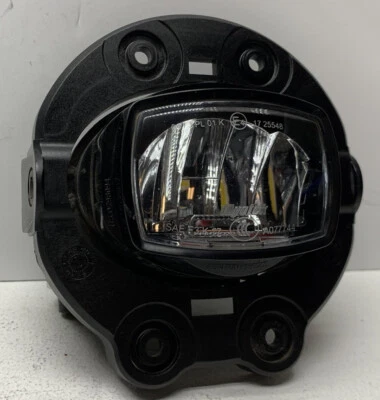 ✅2019-2022 JEEP CHEROKEE FRONT FOG LAMP LIGHT R/H OR L/H OEM MOPAR 68410366AA - Image 1 of 4