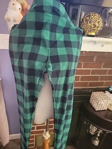 Lularoe Women TC2/XPlus/Green/Navy Plaid Checkered Country Leggings RARE VTG  - Picture 1 of 13